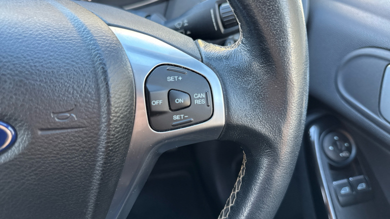 Ford Fiesta 1.0 EcoBoost 125 Titanium 5dr Petrol Hatchback